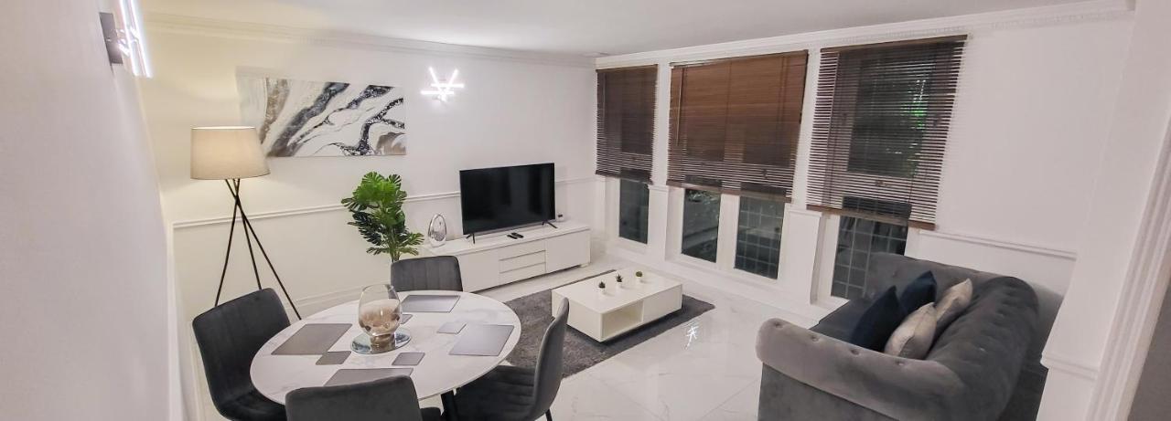 Stunning 2 Bedroom Apartment In Canary Wharf - Morland Apartments London Eksteriør bilde