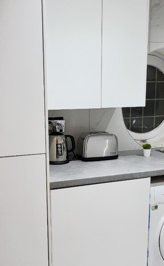 Stunning 2 Bedroom Apartment In Canary Wharf - Morland Apartments London Eksteriør bilde